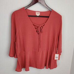 Mossimo Gauze Top Flutter Sleeve/Peplum Bottom